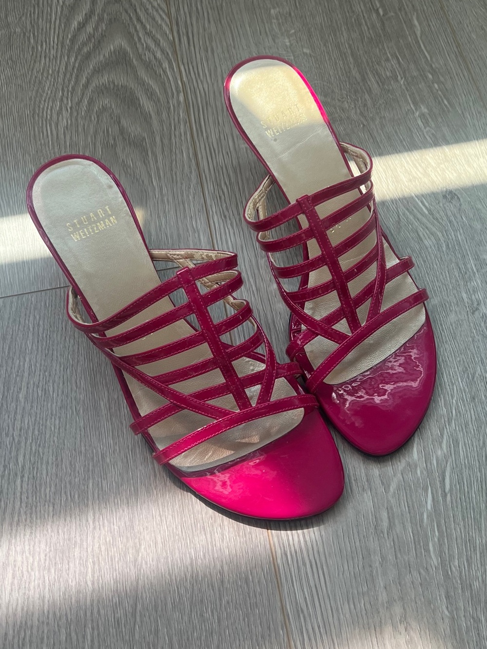 Stuart Weitzman Patent Leather Kitten Heels – Size 6.5